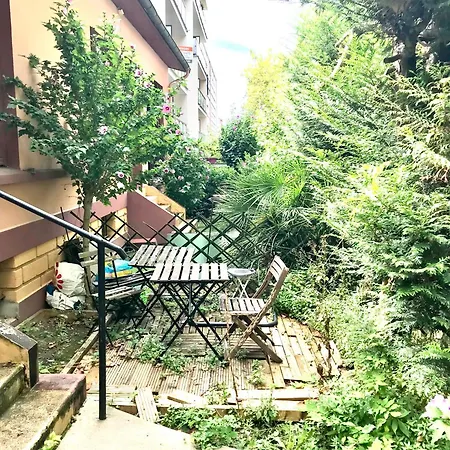 Luxueux Pavillon Grande Familiales 4 Pax Avec Grand Jardin Et Balcon